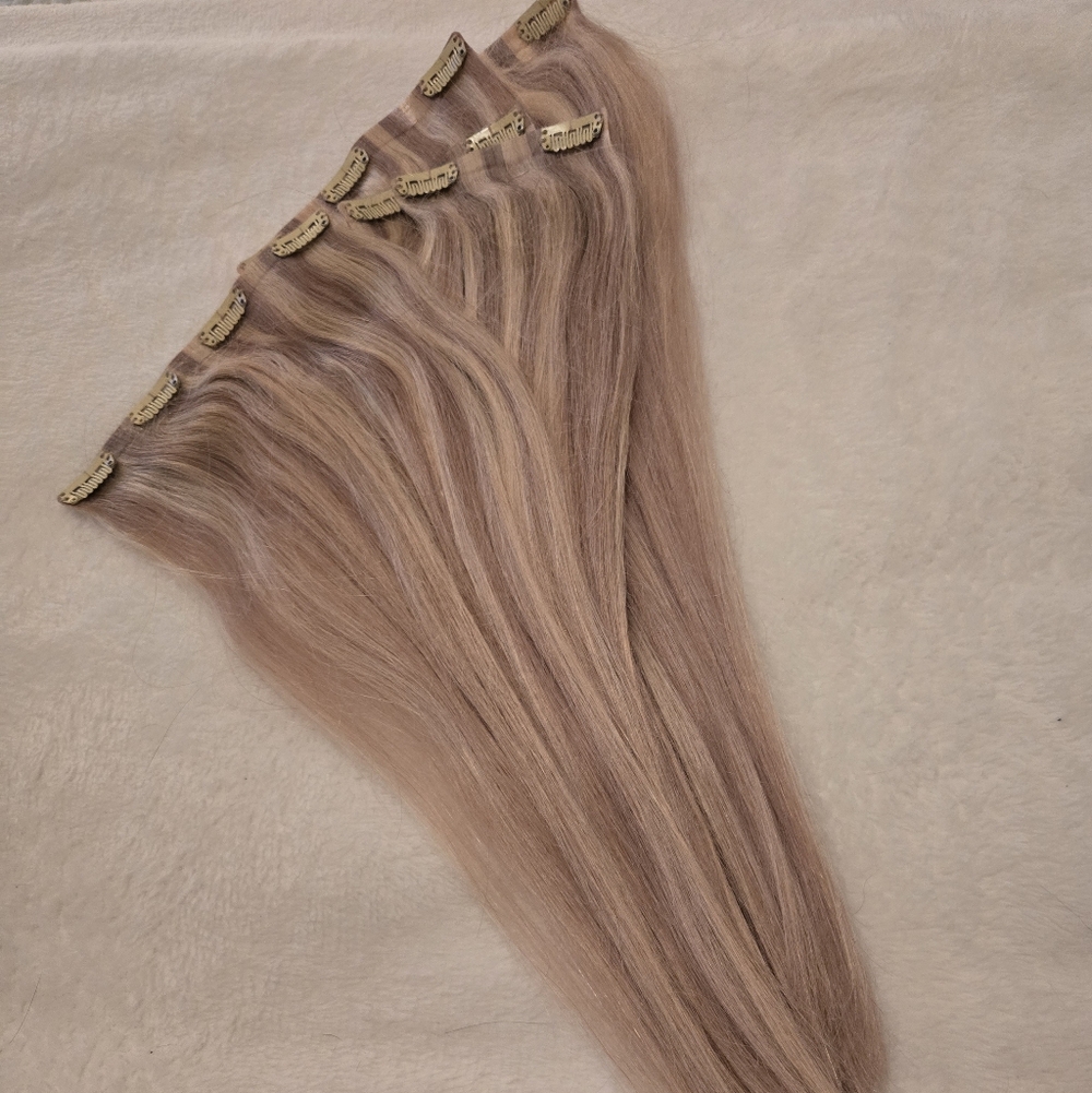 Luxy 18 Inch Classic Blonde Balayage - Picture 2 of 3